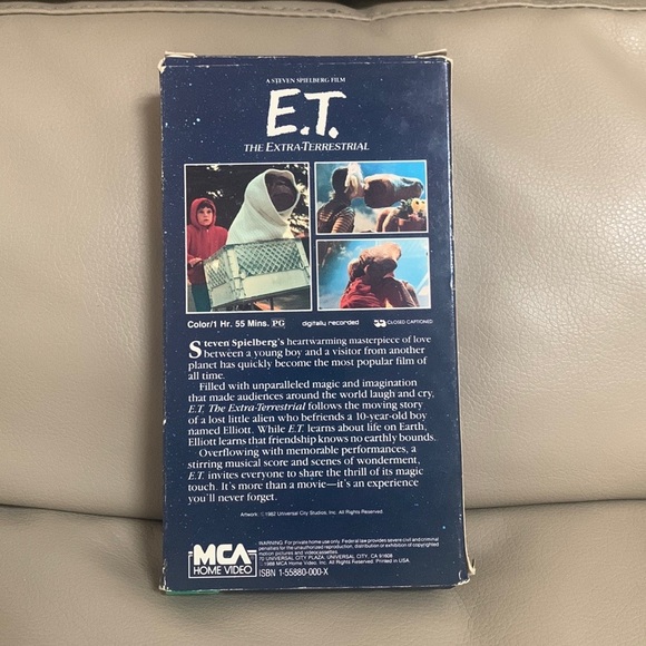E.T. THE Extra-Terrestrial 1982 VHS Video Cassette - Picture 2 of 3